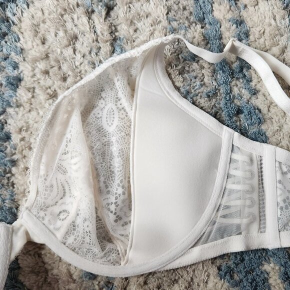 Victoria's Secret Cage Side White Lace Push Up Bra 38DD || EUC - Picture 10 of 13